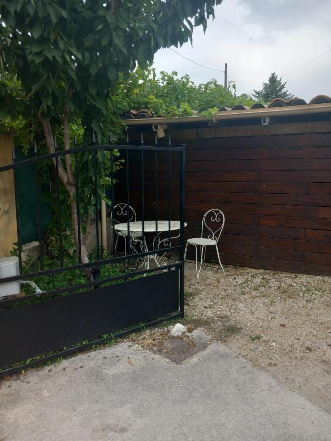 Maison Individuellle Provencale Villeneuve-lès-Avignon Екстериор снимка